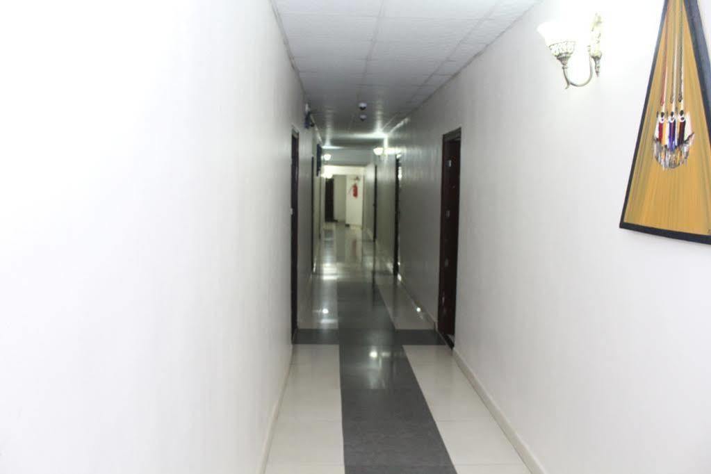 Bluespring Hotel Maryland 外观 照片